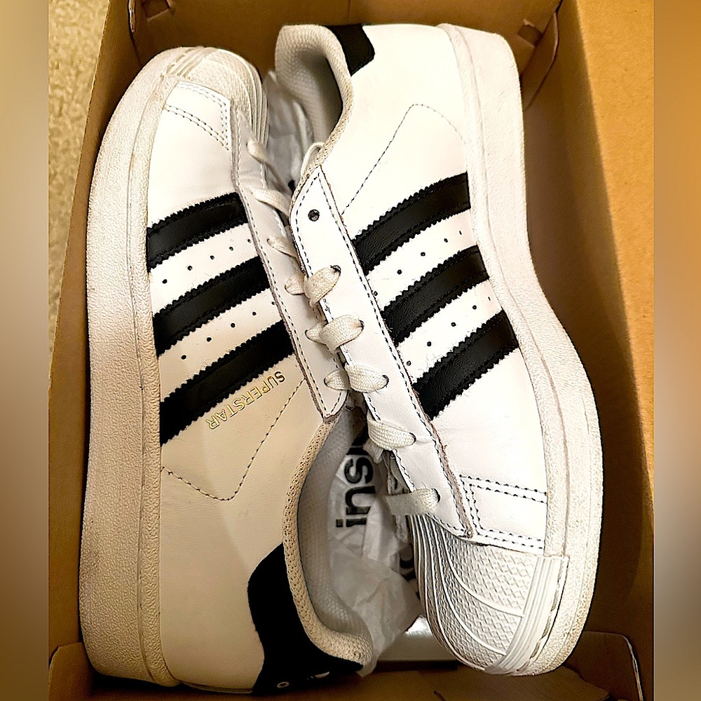 Adidas Superstar J